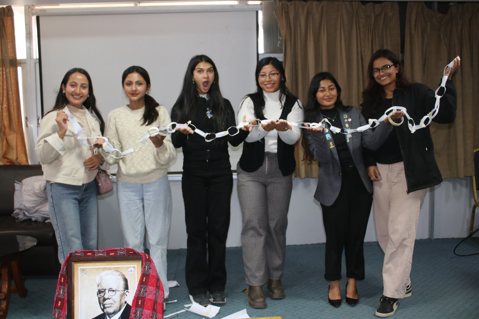 About Leo Club